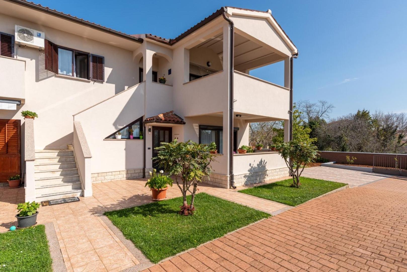 Apartment Marchela Nova Vas  Екстериор снимка